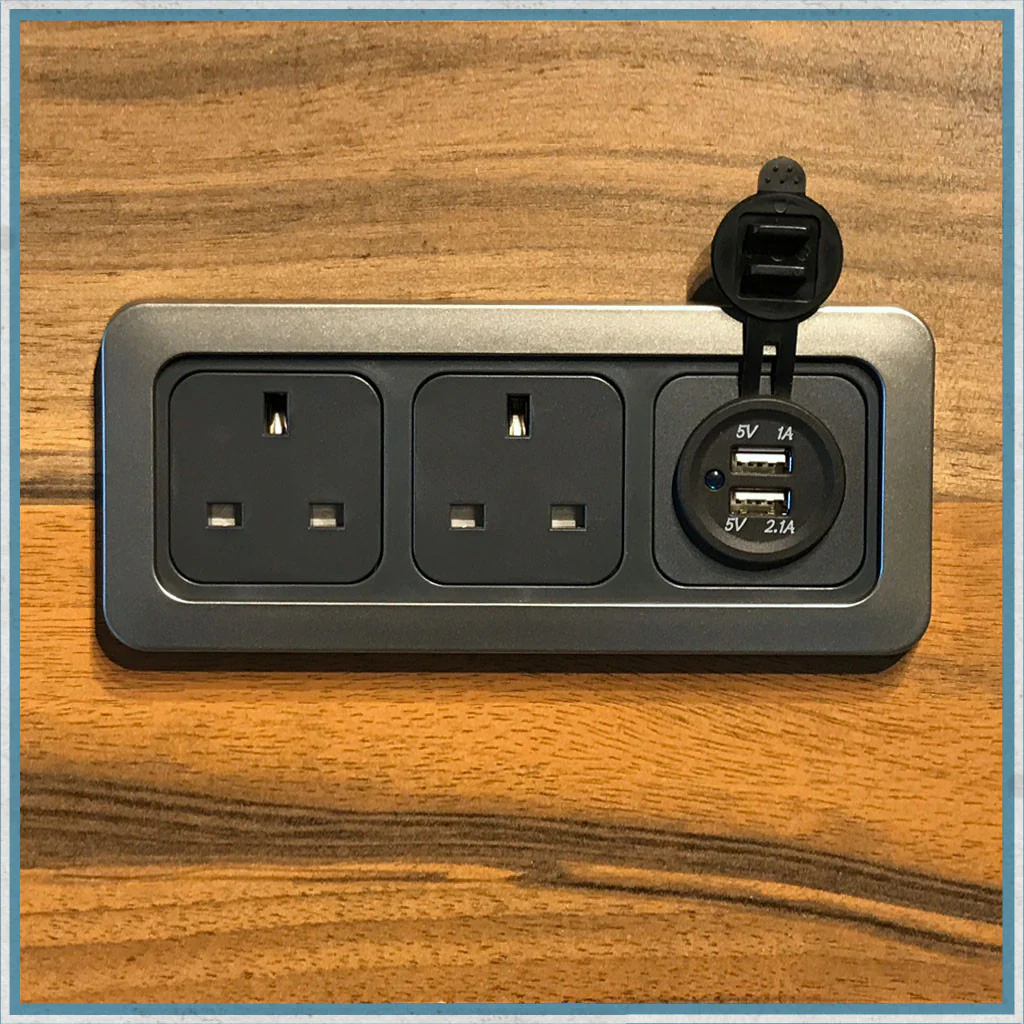Camper Van, Motorhome 230V + 12V + USB Panel - Image 4
