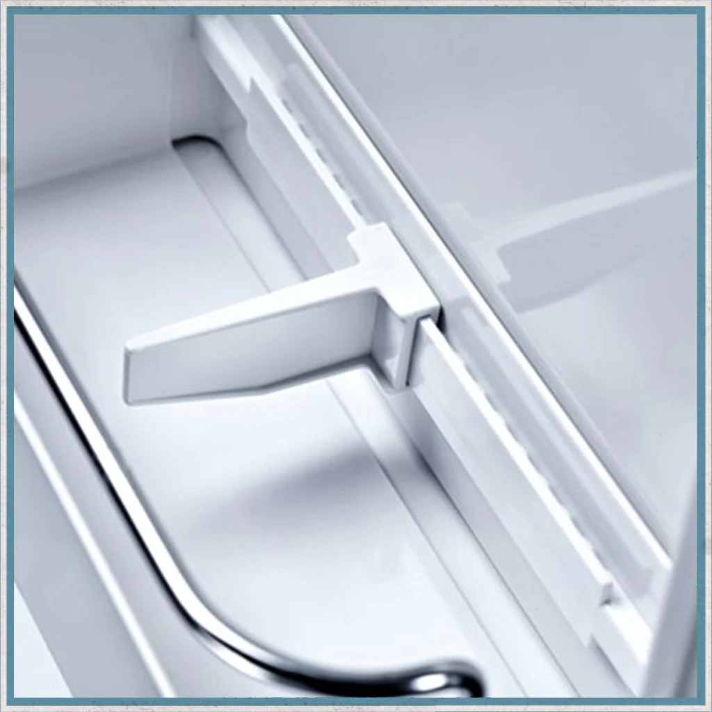 Dometic CRX50 - 48 Litre Marine, Camper Van, Motorhome Fridge Freezer - Image 9
