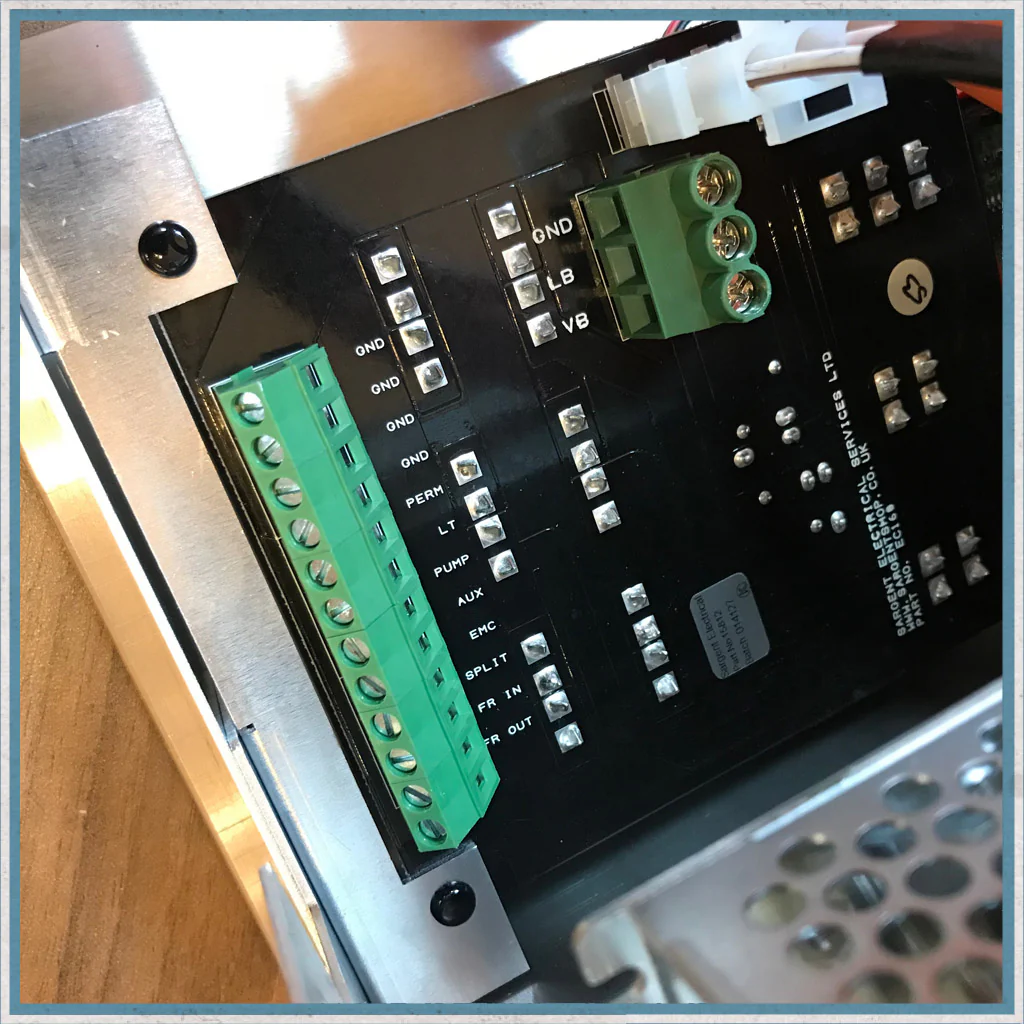 Sargent EC160 Camper Van Power Supply Unit - Image 10